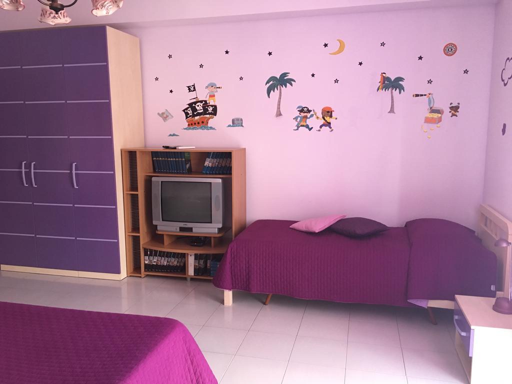 Bed and Breakfast I Colori Dell'Arcobaleno Санто-Стефано-ди-Камастра Экстерьер фото