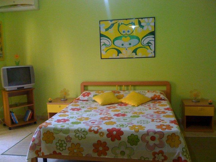 Bed and Breakfast I Colori Dell'Arcobaleno Санто-Стефано-ди-Камастра Экстерьер фото